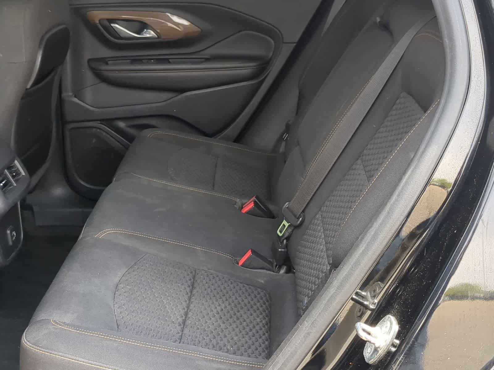Used 2020 GMC Terrain SLE w/ Driver Convenience Package AWD/4WD image 19