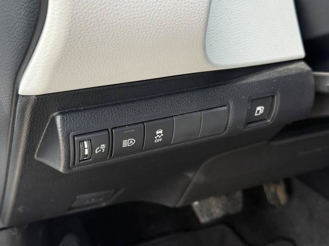 Used 2024 Toyota Corolla SE FWD image 20