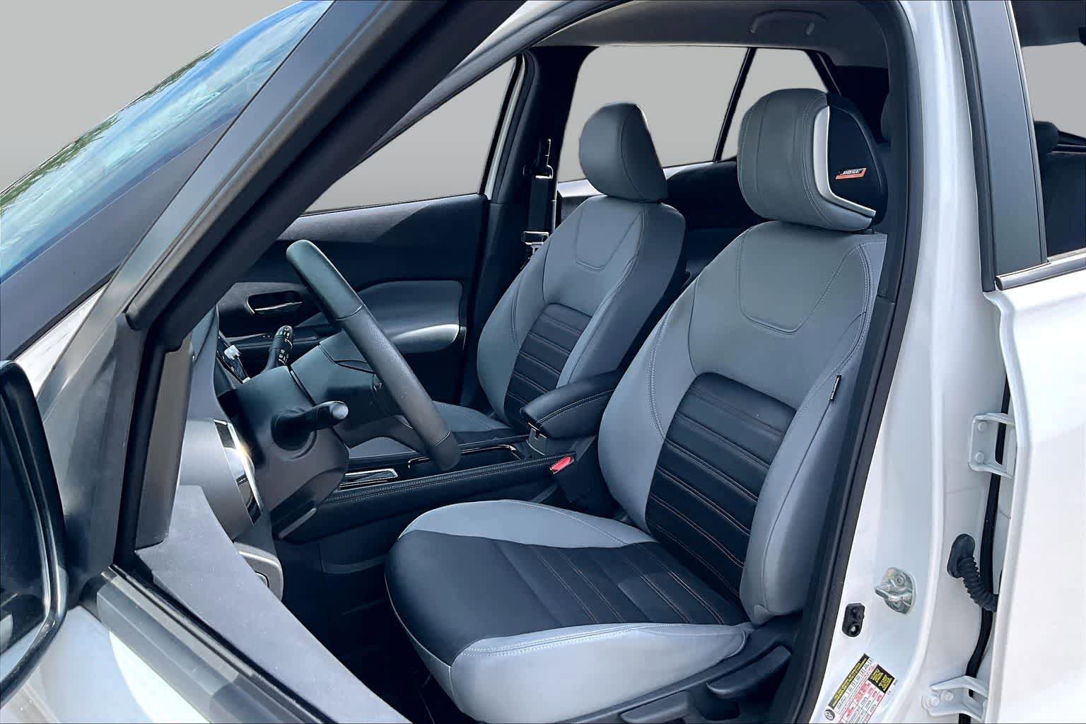Certified 2023 Nissan Kicks SR w/ SR Premium Package FWD image 8