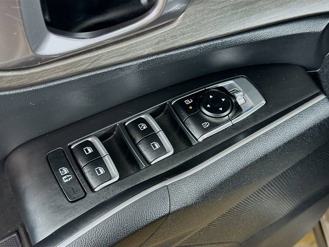 Used 2025 Kia Sorento X-Line EX image 19