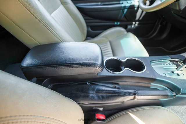 Used 2004 Ford Thunderbird Deluxe image 43