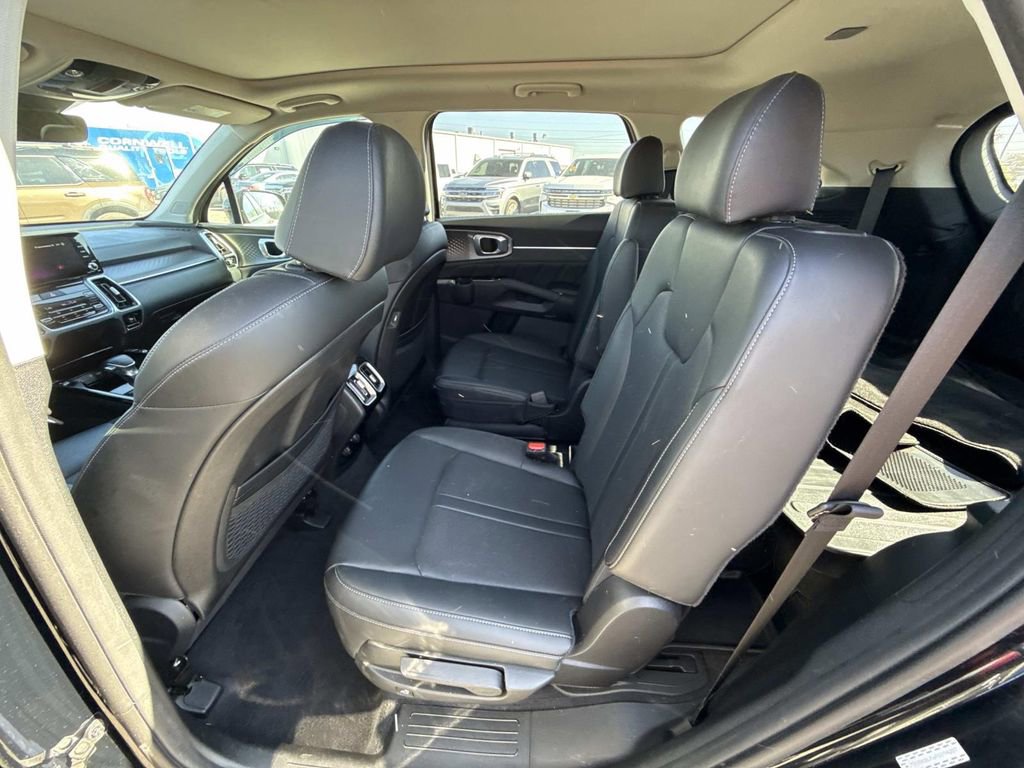 Used 2023 Kia Sorento SX image 15