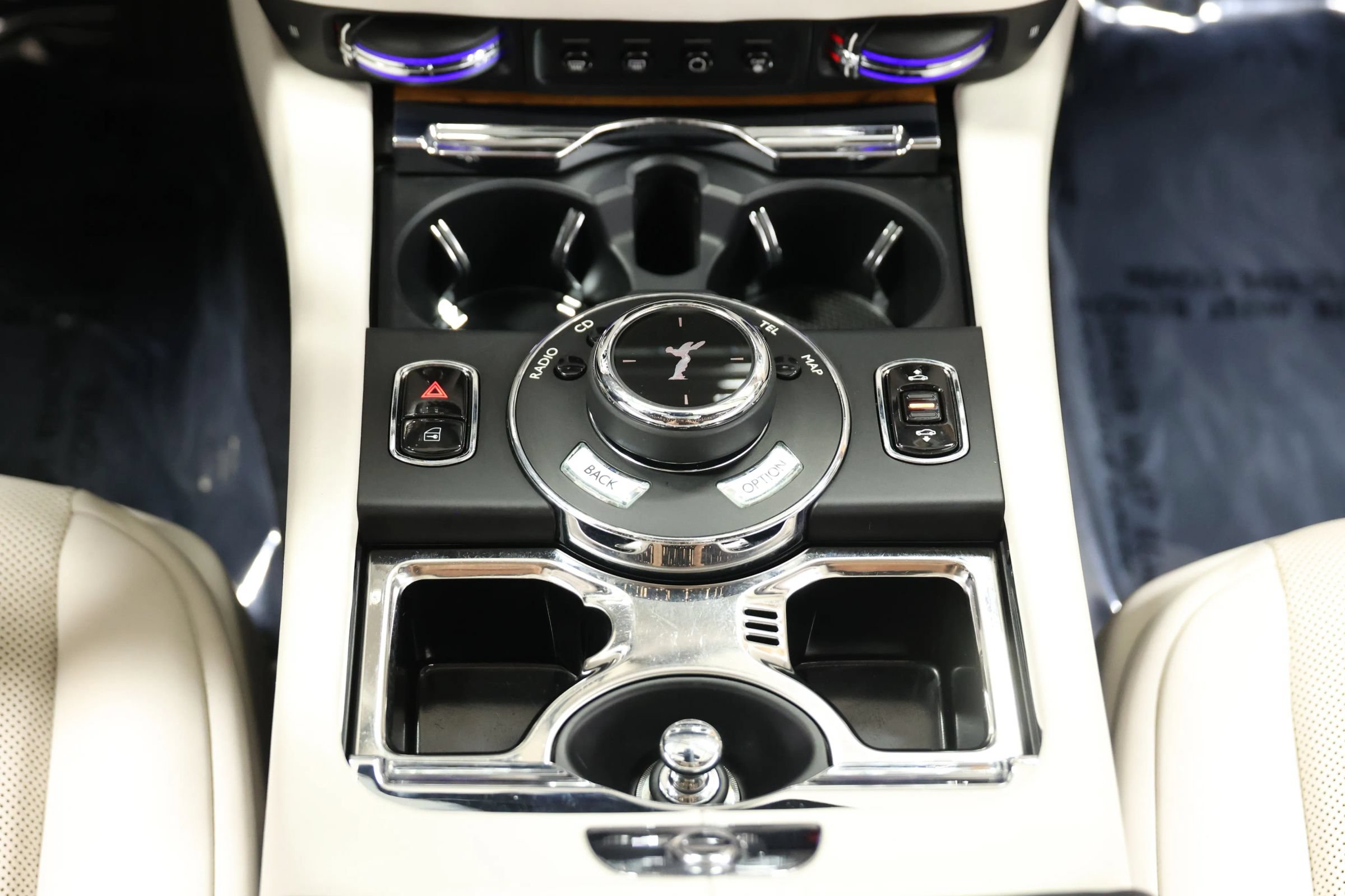 Used 2017 Rolls-Royce Wraith RWD image 58