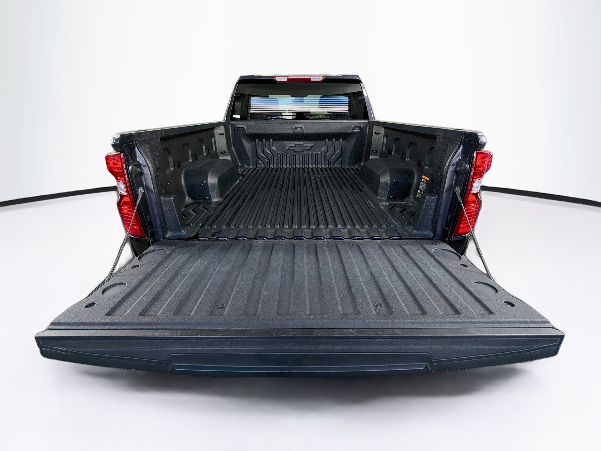 Used 2024 Chevrolet Silverado 1500 LT AWD/4WD image 29