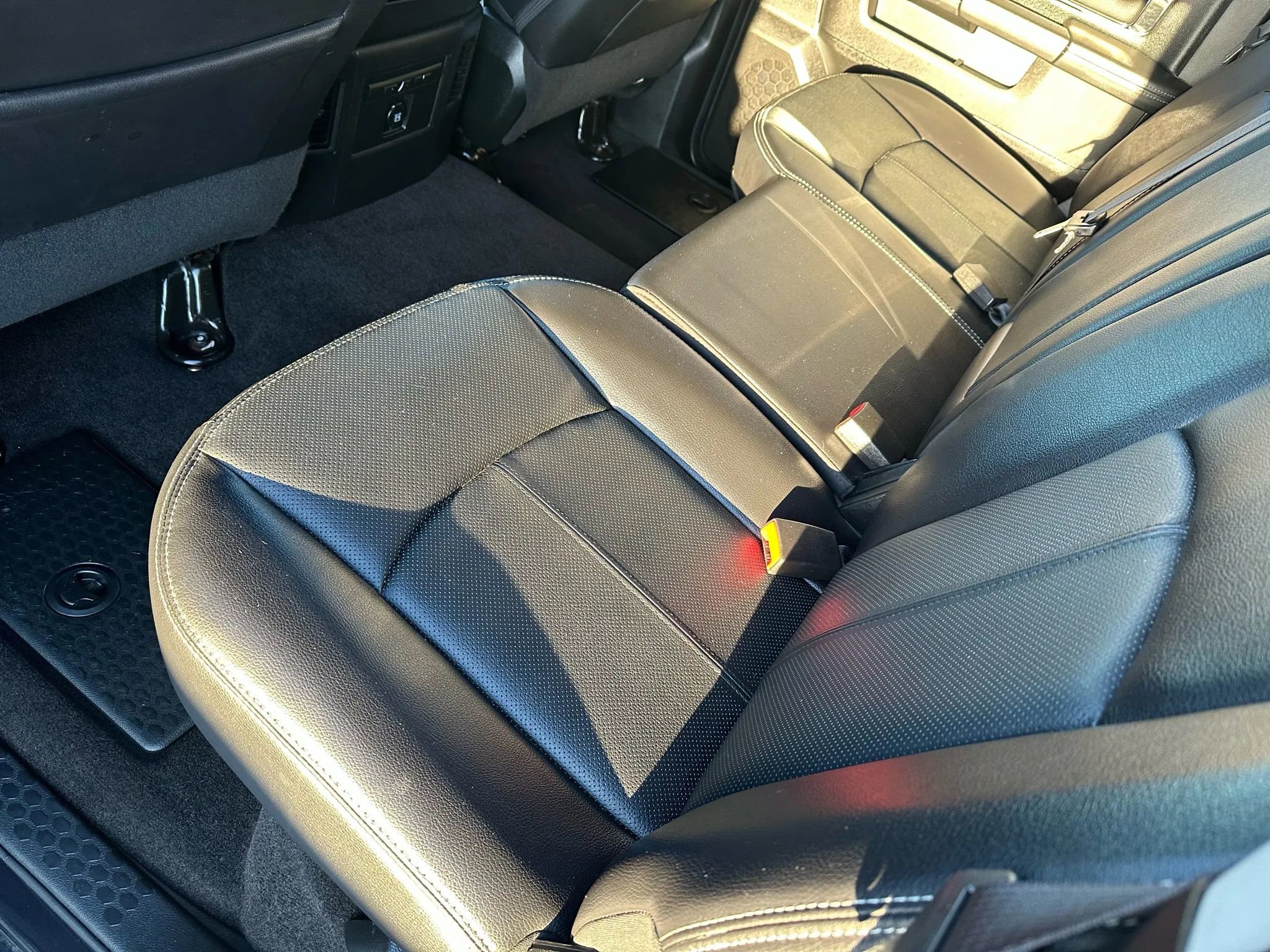 Used 2018 RAM 1500 Sport w/ Sport Premium Group image 28