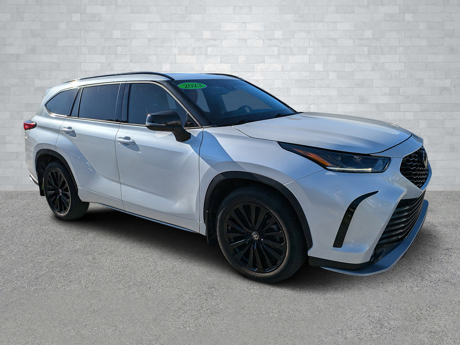 Used 2023 Toyota Highlander XSE