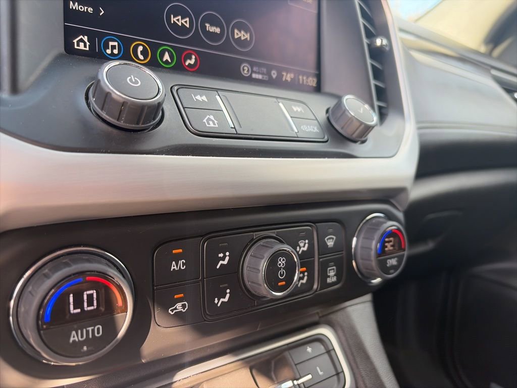 Used 2023 GMC Acadia SLT w/ LPO, Floor Liner Package image 17