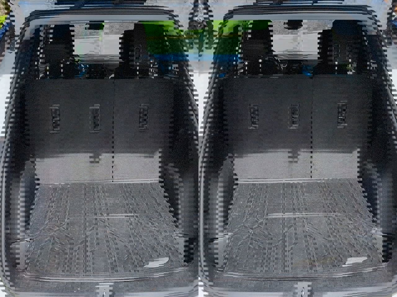 Used 2020 Chevrolet Blazer LT FWD image 12