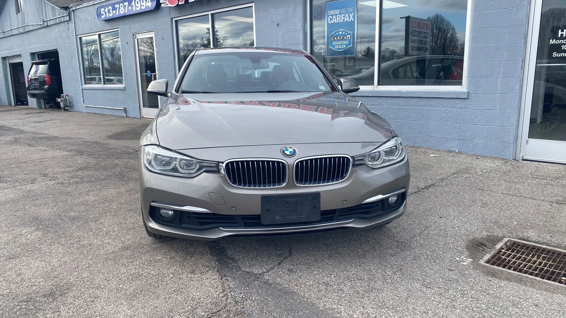 Used 2017 BMW 330i xDrive Sedan image 4
