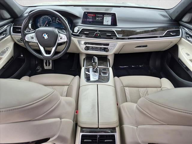Used 2018 BMW 750i xDrive AWD/4WD image 18