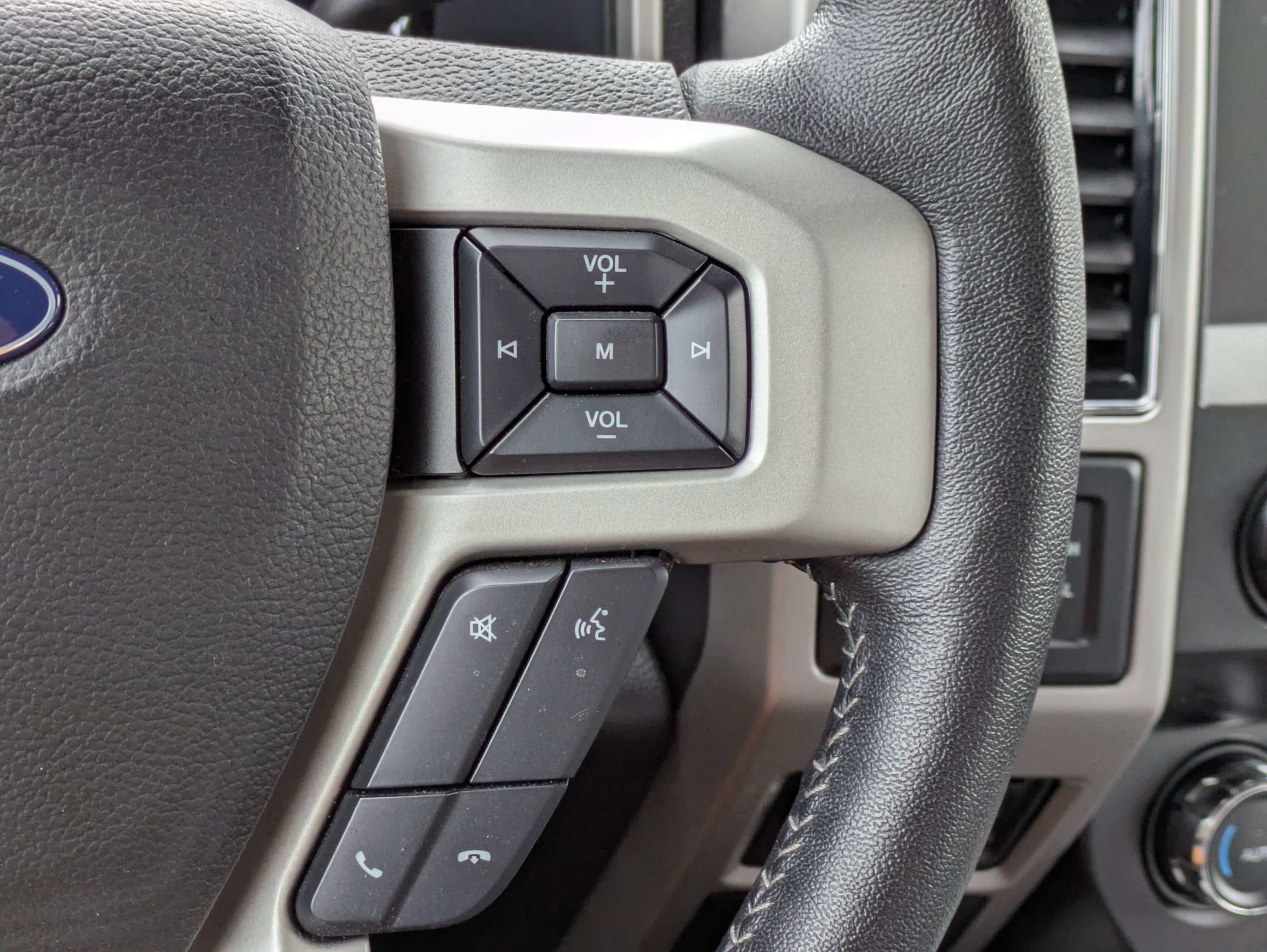 Used 2020 Ford F250 Lariat AWD/4WD image 35