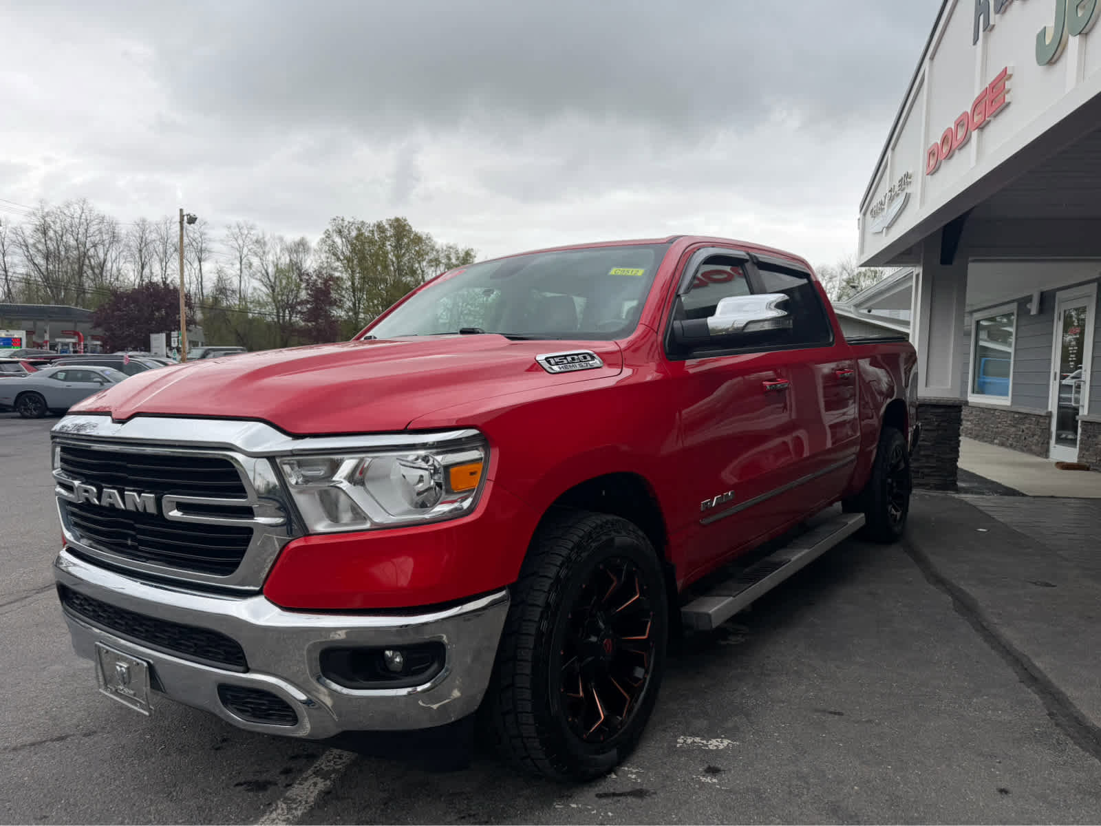 Used 2020 RAM 1500 Big Horn AWD/4WD image 3