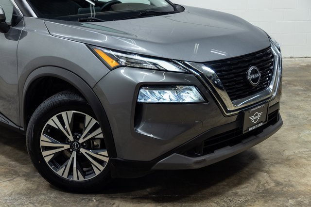 Used 2023 Nissan Rogue SV image 5
