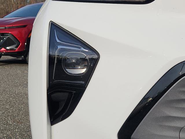 Certified 2023 Chevrolet Bolt EUV LT w/ Driver Confidence Package image 8