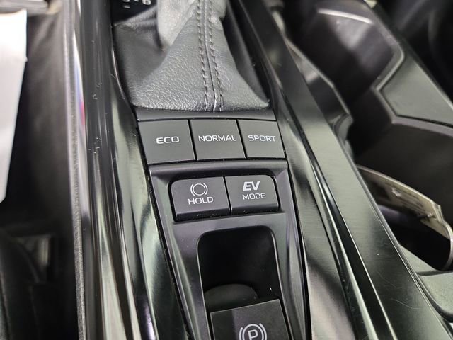 Used 2025 Toyota Camry SE image 26