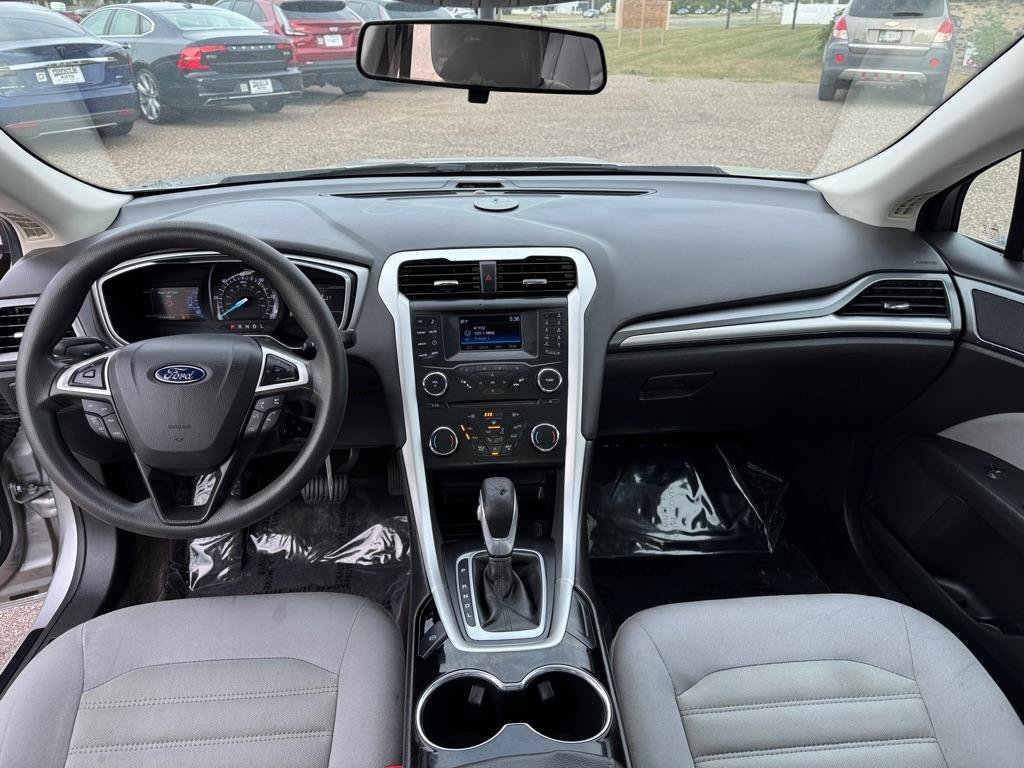 Used 2014 Ford Fusion S FWD image 28