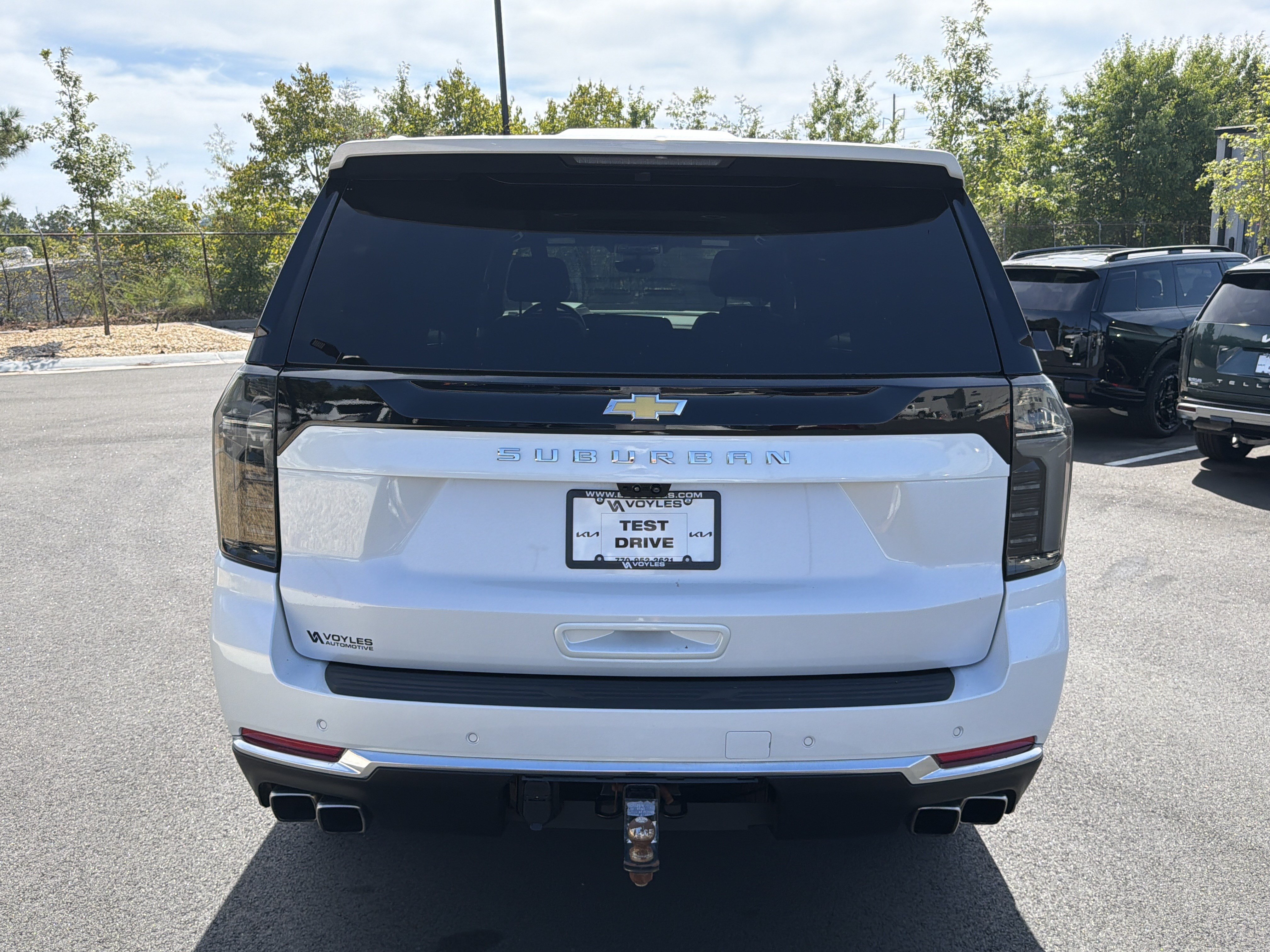 Used 2025 Chevrolet Suburban High Country AWD/4WD image 6