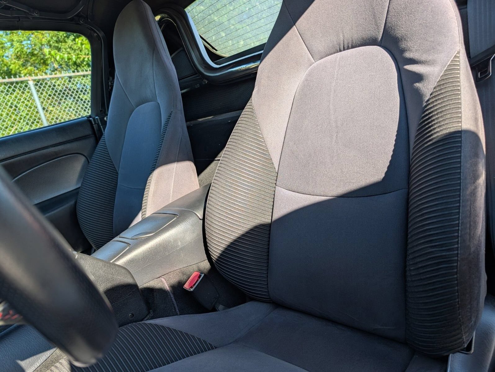 Used 2005 MAZDA MX-5 Miata MAZDASPEED RWD image 19