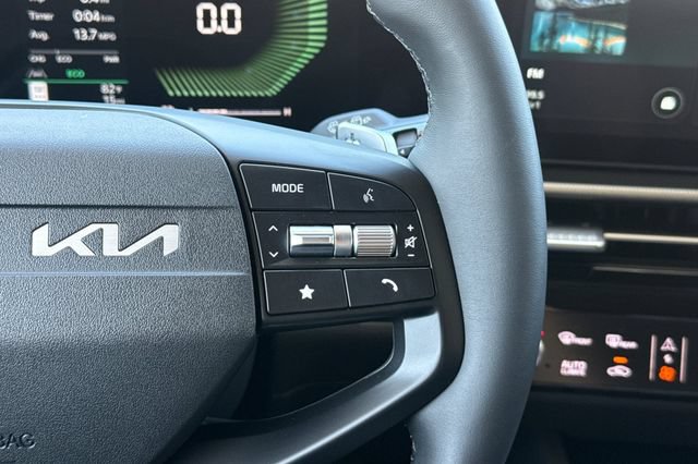 New 2027 Kia Sportage LX FWD image 30