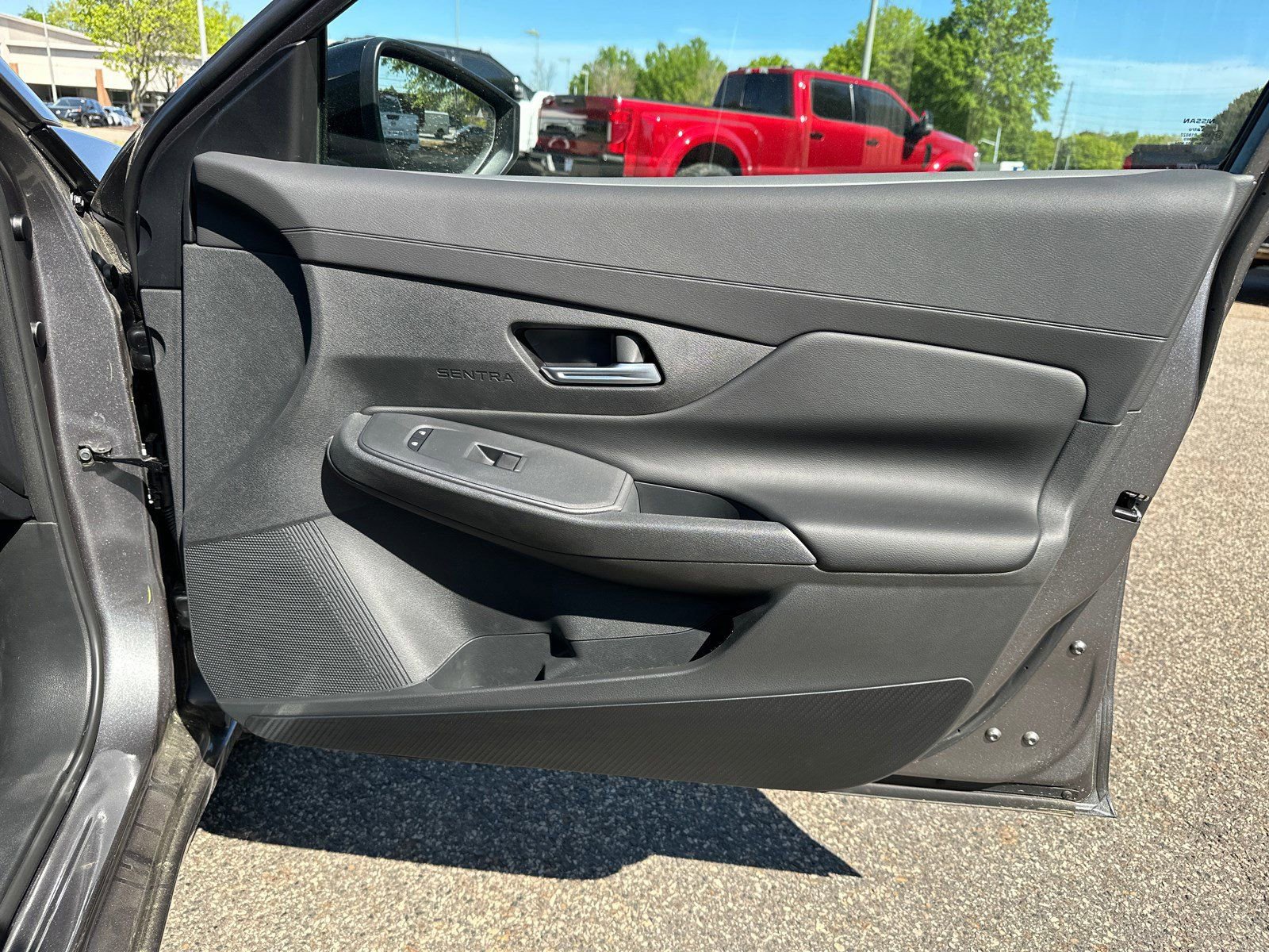 New 2026 Nissan Sentra SV w/ SV Convenience Package FWD image 10
