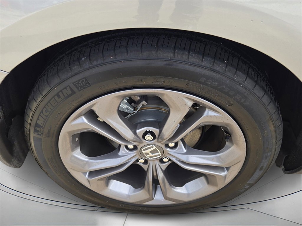 Certified 2024 Honda Accord EX image 7