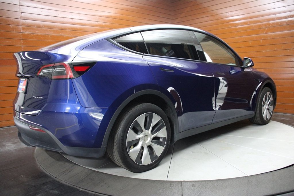 Used 2023 Tesla Model Y Long Range AWD/4WD image 7