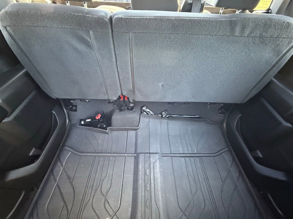 Used 2024 Chevrolet Silverado 1500 Custom w/ Turbomax Blackout Package image 30