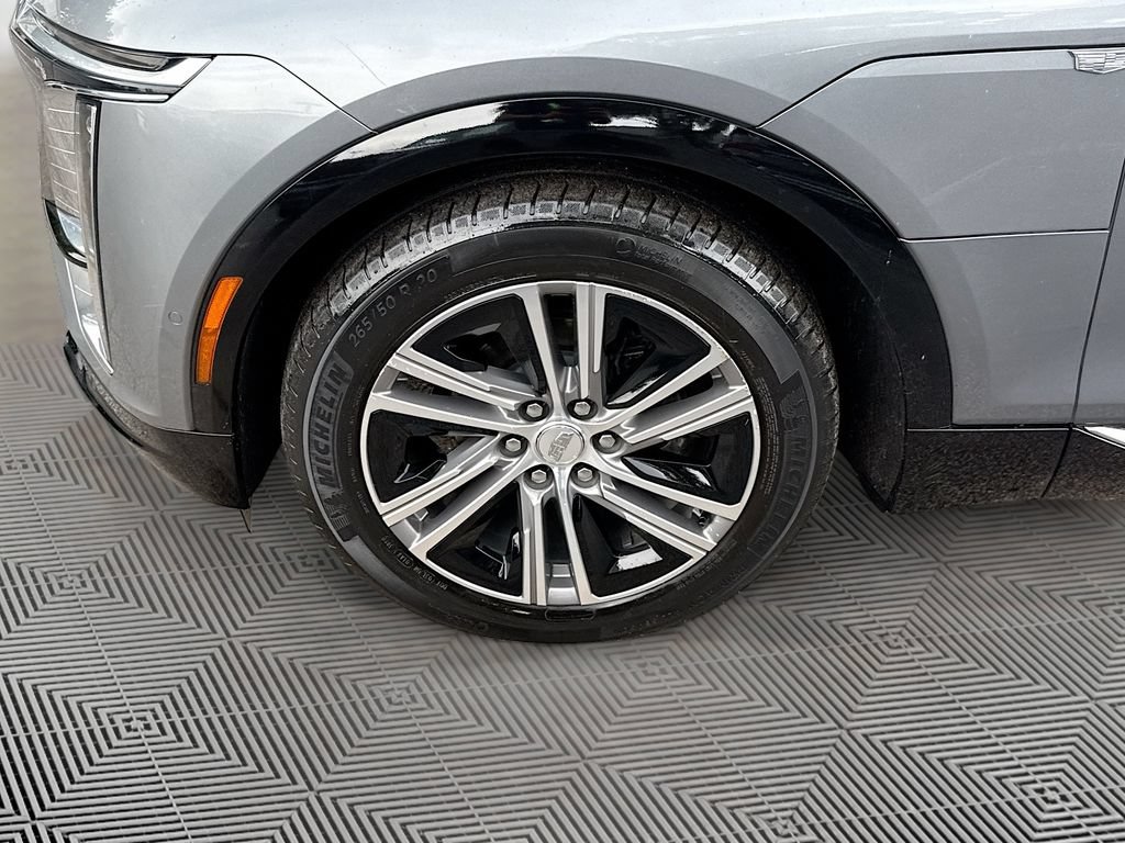 Used 2023 Cadillac Lyriq AWD image 35
