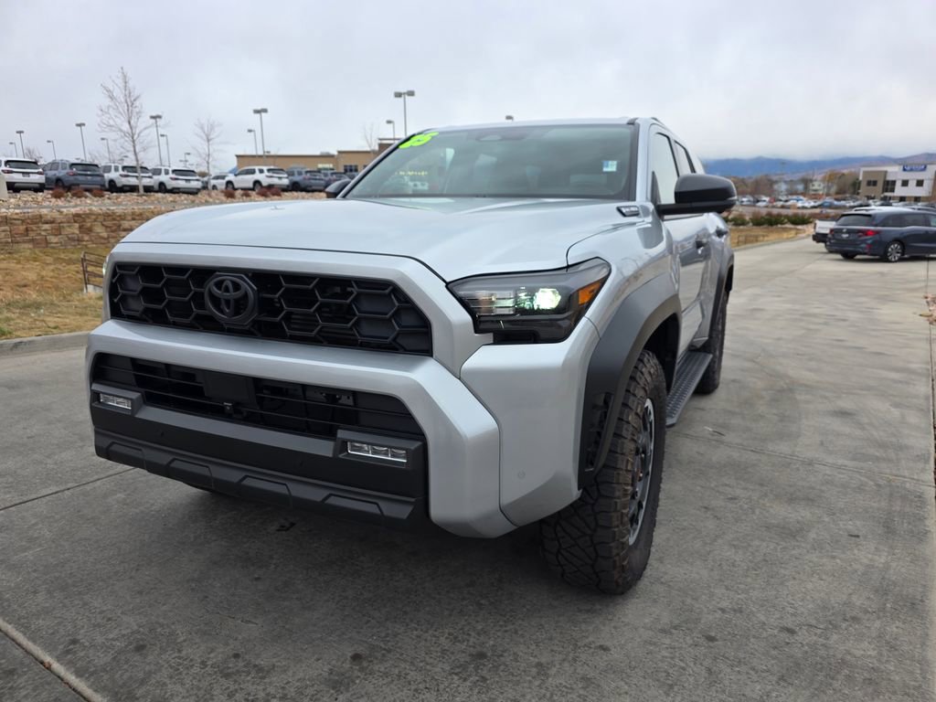Used 2025 Toyota 4Runner TRD Off-Road Premium AWD/4WD video 3