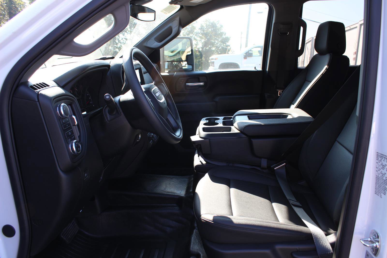 New 2025 GMC Sierra 2500 Pro w/ Convenience Package image 13