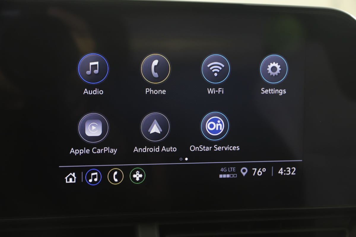 Used 2024 Chevrolet Trax RS FWD image 9