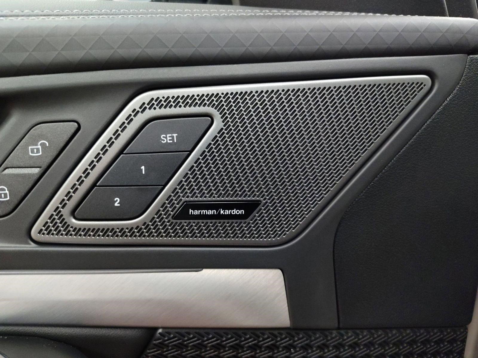 Used 2026 BMW X2 xDrive28i w/ Technology Package image 16