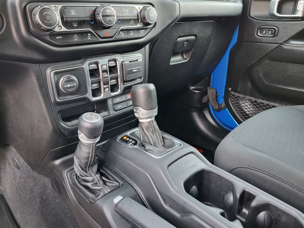 Used 2020 Jeep Gladiator Overland AWD/4WD image 22