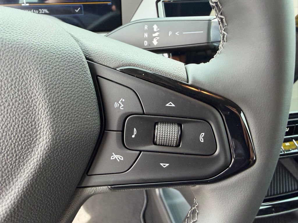 New 2027 Chevrolet Bolt LT w/ Comfort Package FWD image 24