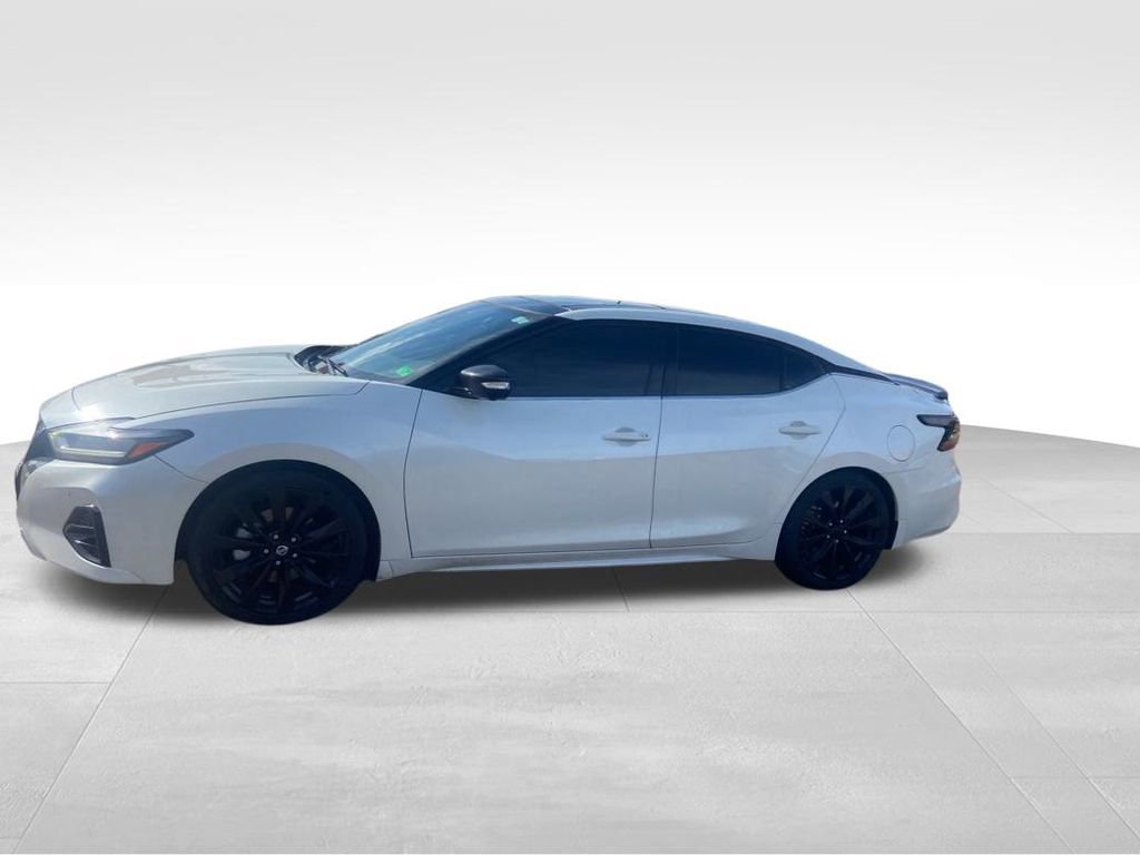 Used 2021 Nissan Maxima SR w/ Sport Mat Group image 17
