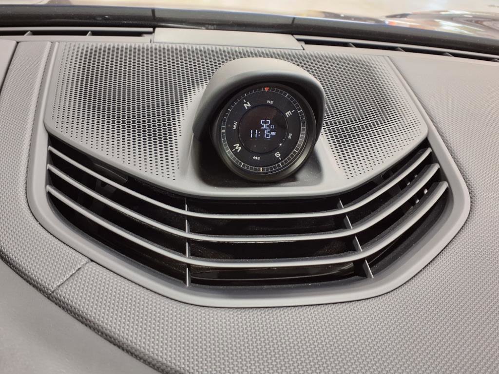 Used 2024 Porsche Taycan 4S image 4