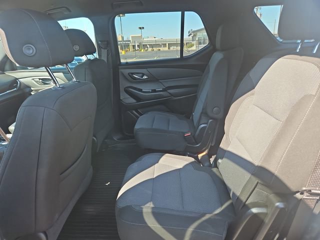 Used 2023 Chevrolet Traverse LT FWD image 25