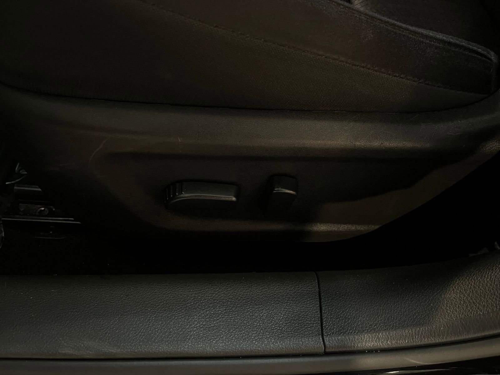 Used 2024 Nissan Altima 2.5 SV FWD image 22