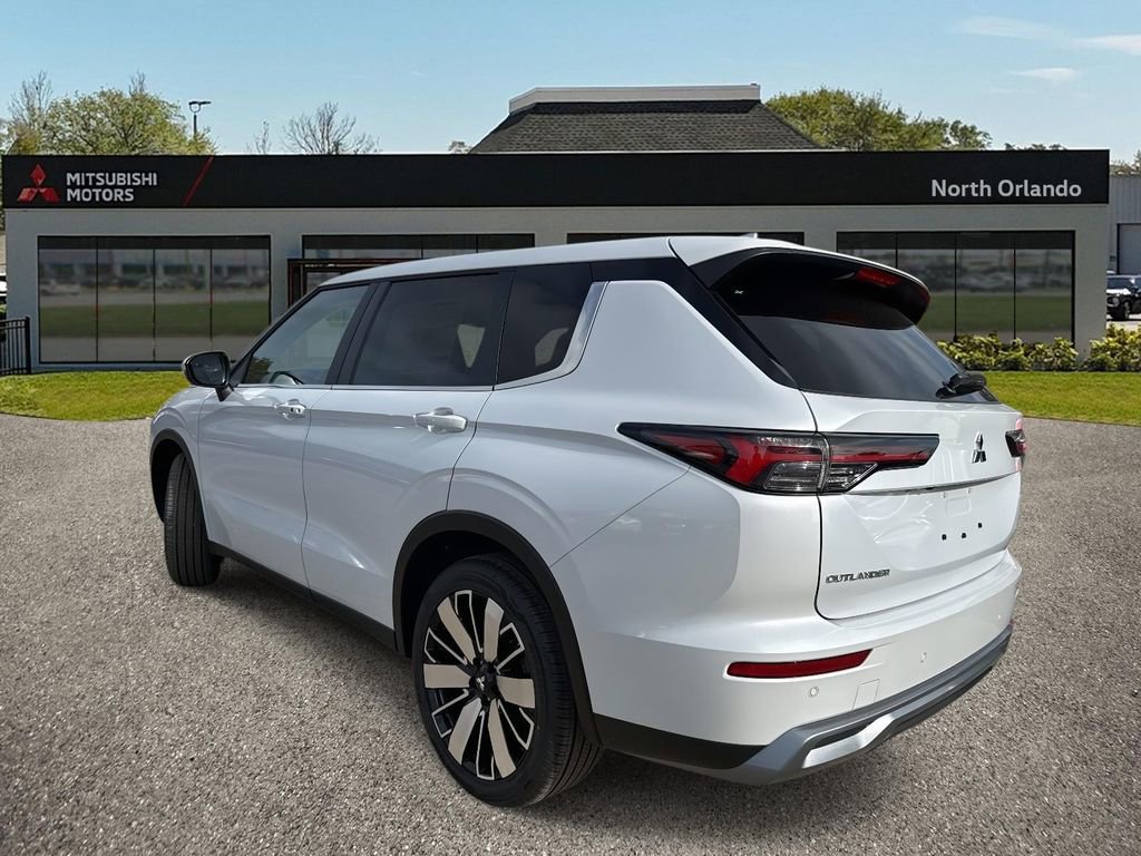 New 2026 Mitsubishi Outlander SE image 4
