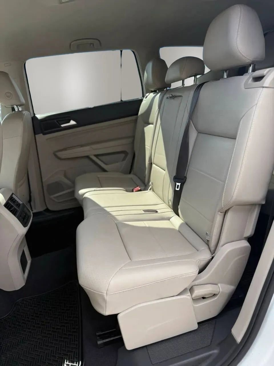 Used 2022 Volkswagen Atlas SE FWD image 12