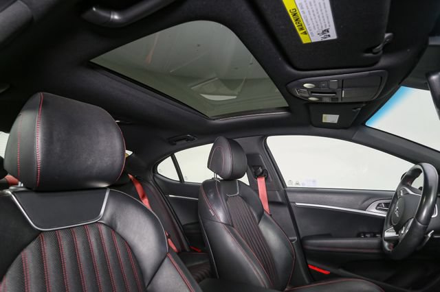 Used 2022 Genesis G70 3.3T w/ Sport Advanced Package AWD/4WD image 17