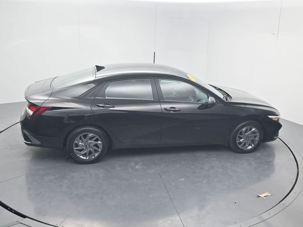 Used 2024 Hyundai Elantra SEL image 52