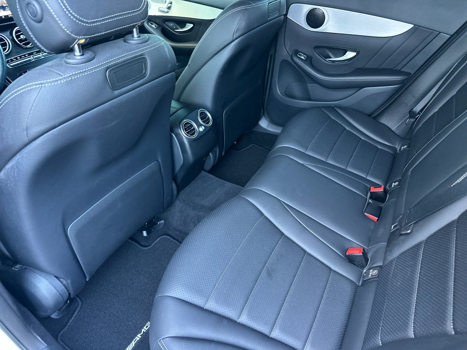 Used 2019 Mercedes-Benz GLC 300 image 12