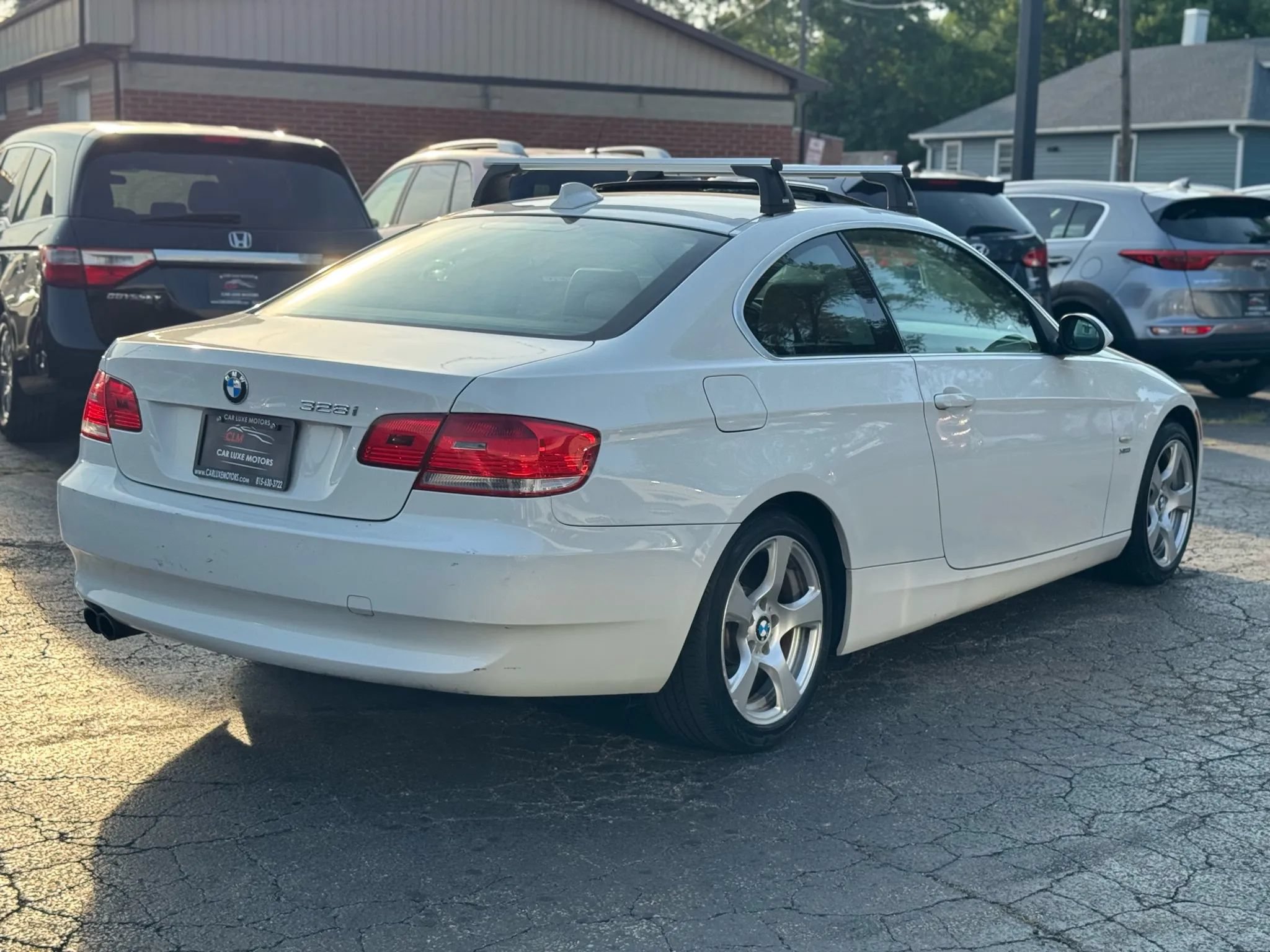 Used 2009 BMW 328i xDrive Coupe AWD/4WD image 4