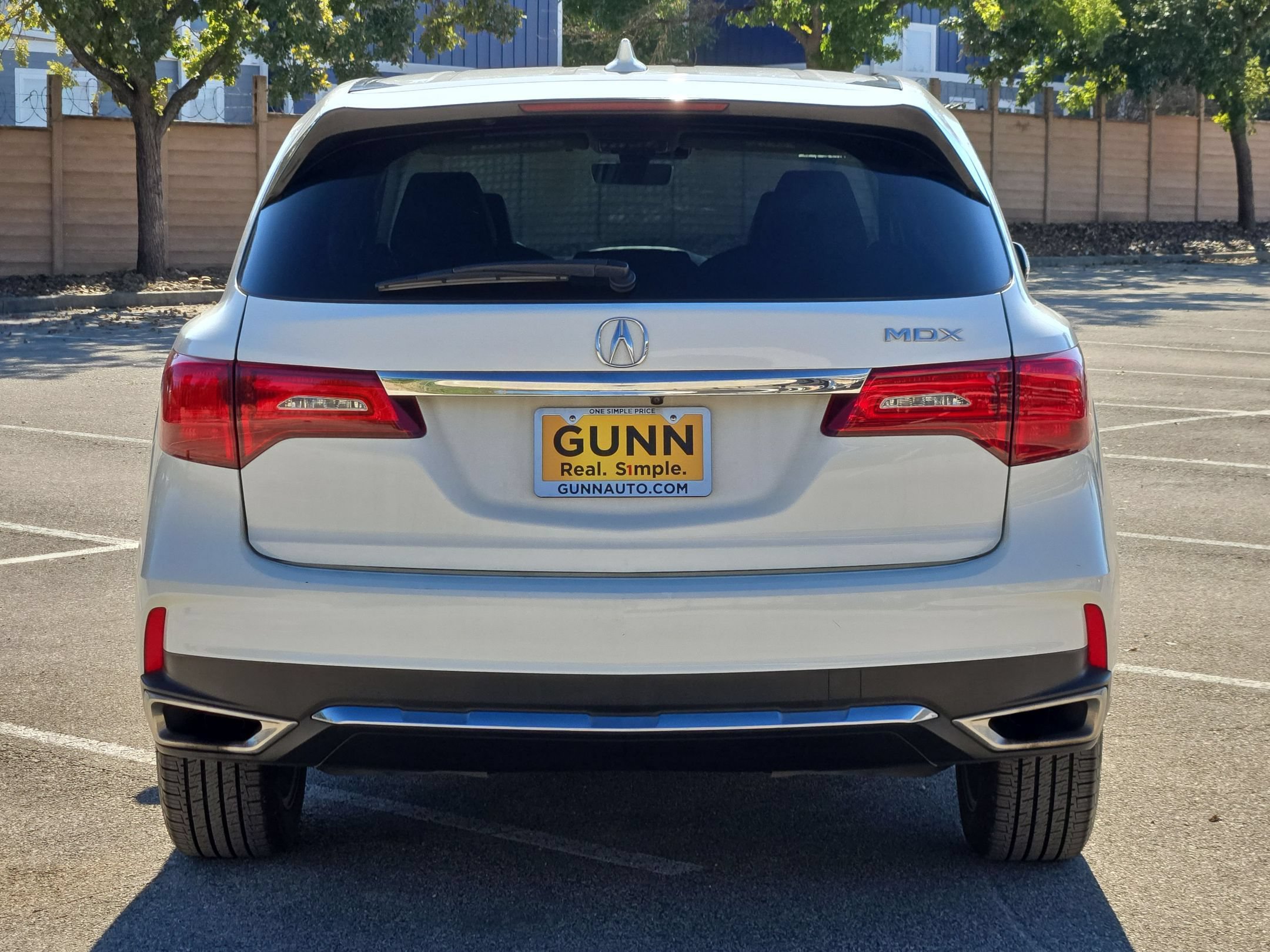 Used 2018 Acura MDX w/ Tech & Entertainment Pkg FWD image 4