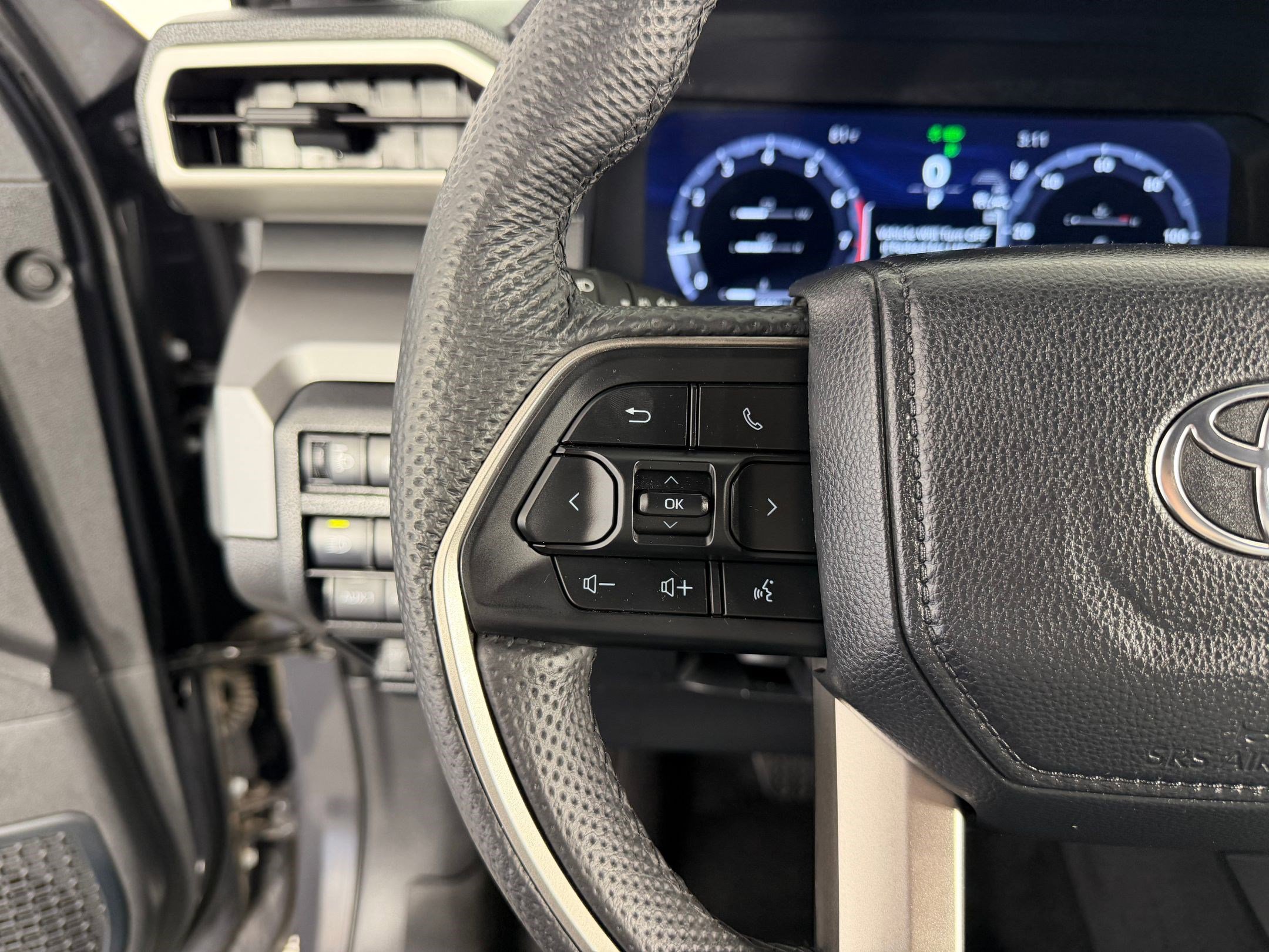 Certified 2024 Toyota Tacoma TRD Off-Road w/ TRD Off Road Upgrade Package image 15