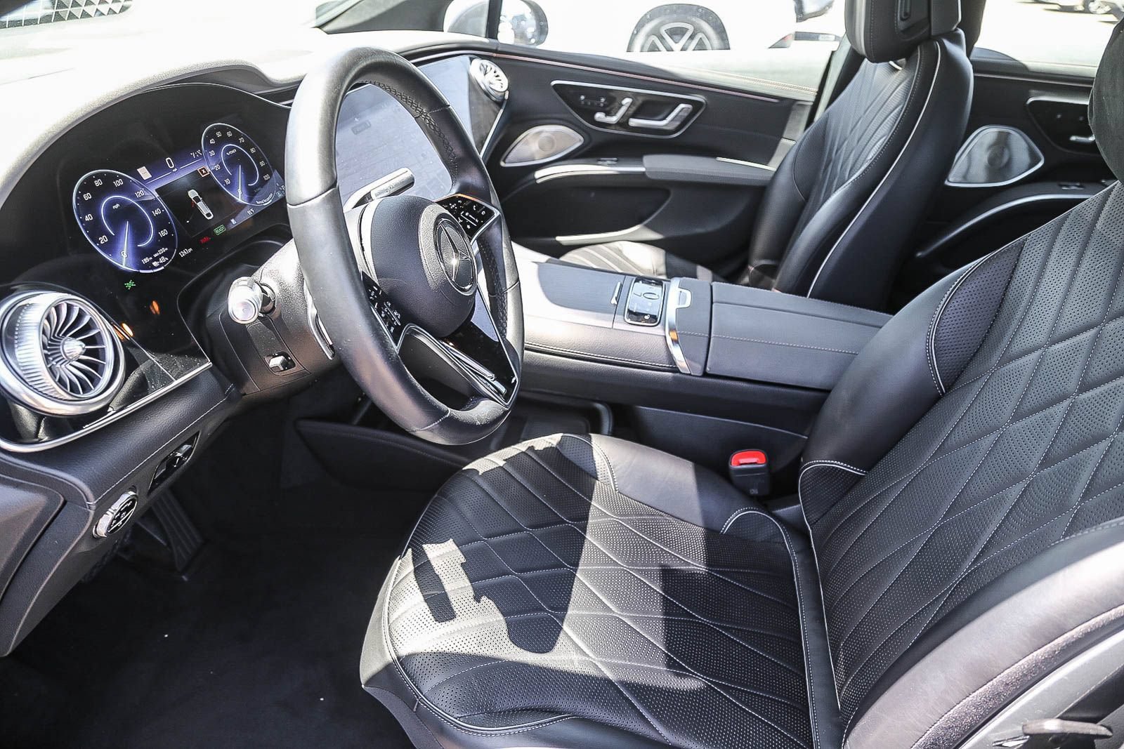 Used 2024 Mercedes-Benz EQS 580 4MATIC Sedan image 5