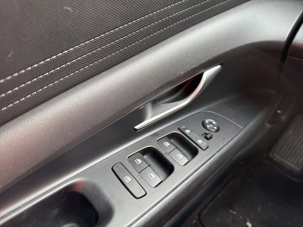 Certified 2022 Hyundai Elantra SEL FWD image 26