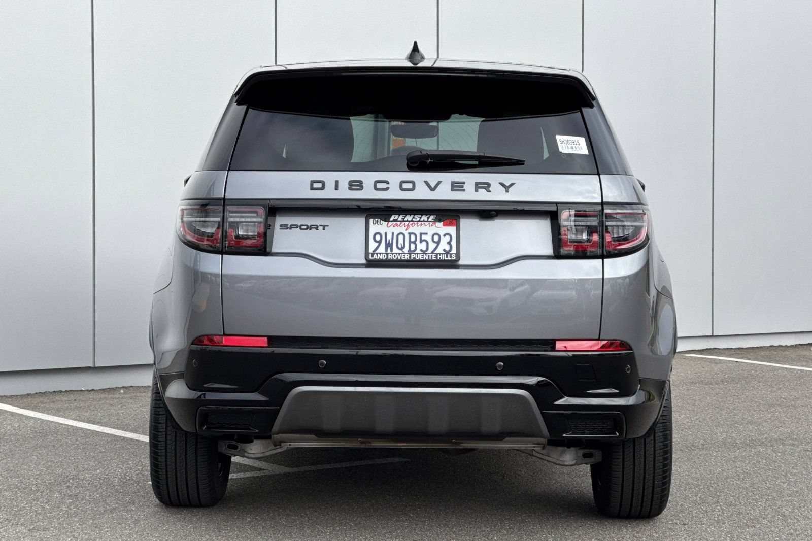 Certified 2025 Land Rover Discovery Sport Dynamic SE AWD/4WD image 4