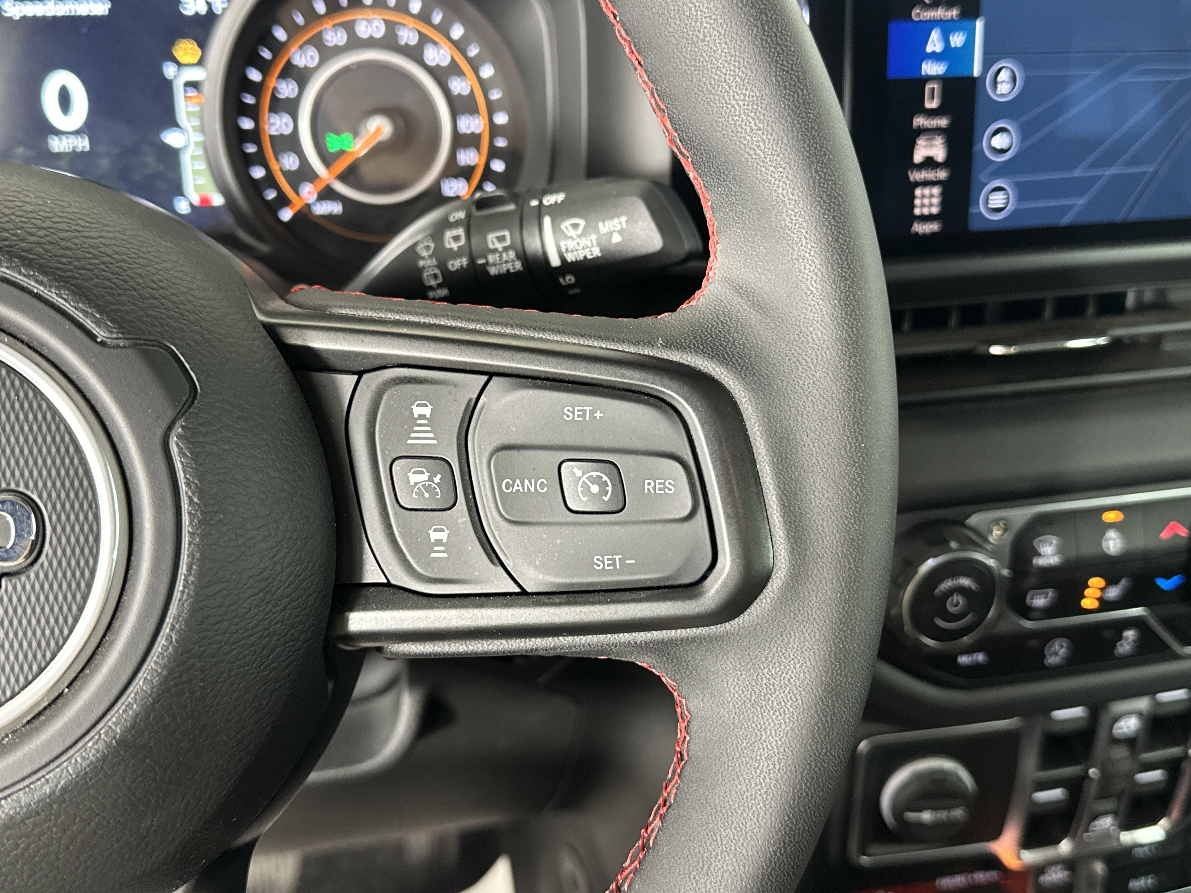 Used 2024 Jeep Wrangler Unlimited Rubicon w/ Technology Group image 30